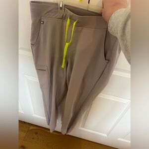 Figs Zamora scrub pants
Size Large Tall